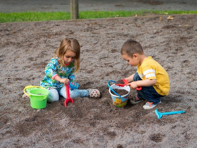 Sandbox, Children