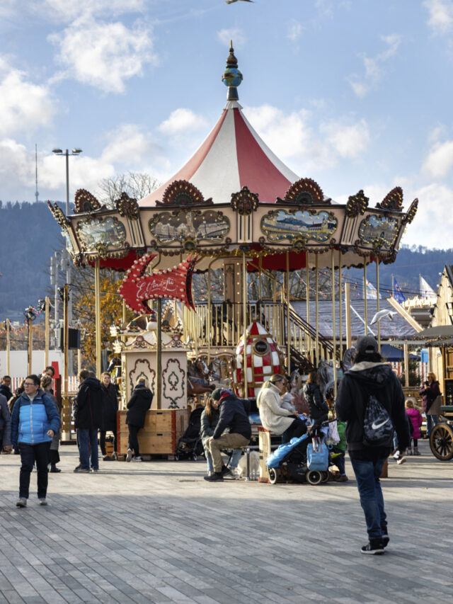 Sechseläutenplatz, Wienachtsdorf