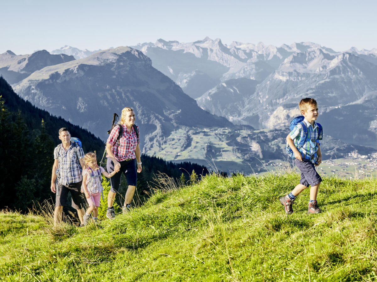 Sattel-Hochstuckli, Wandern