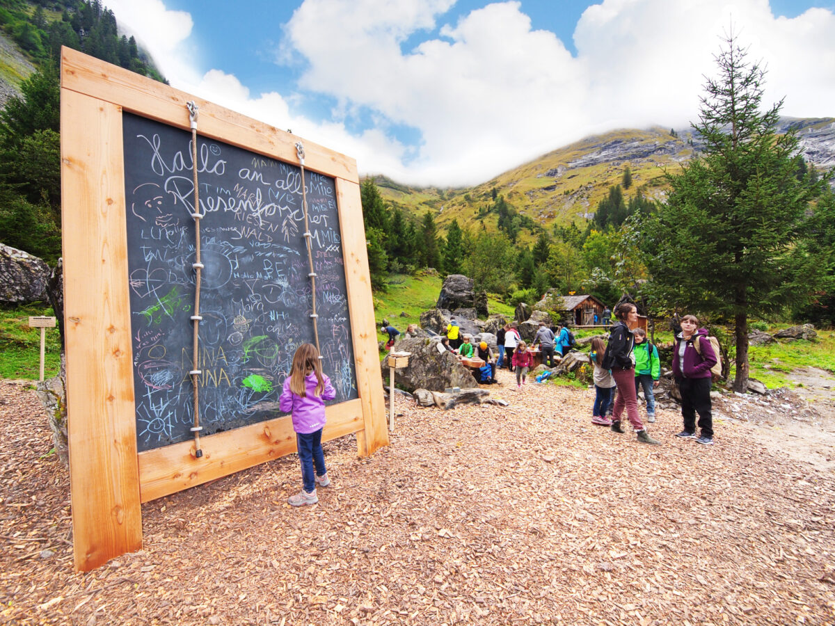 Elm, Erlebnisweg Riesenwald