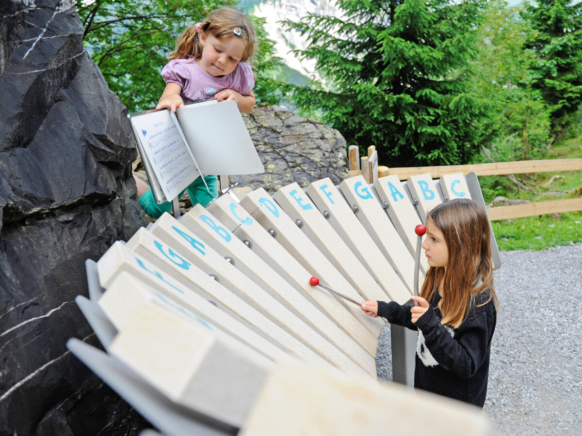 Elm, Erlebnisweg Riesenwald