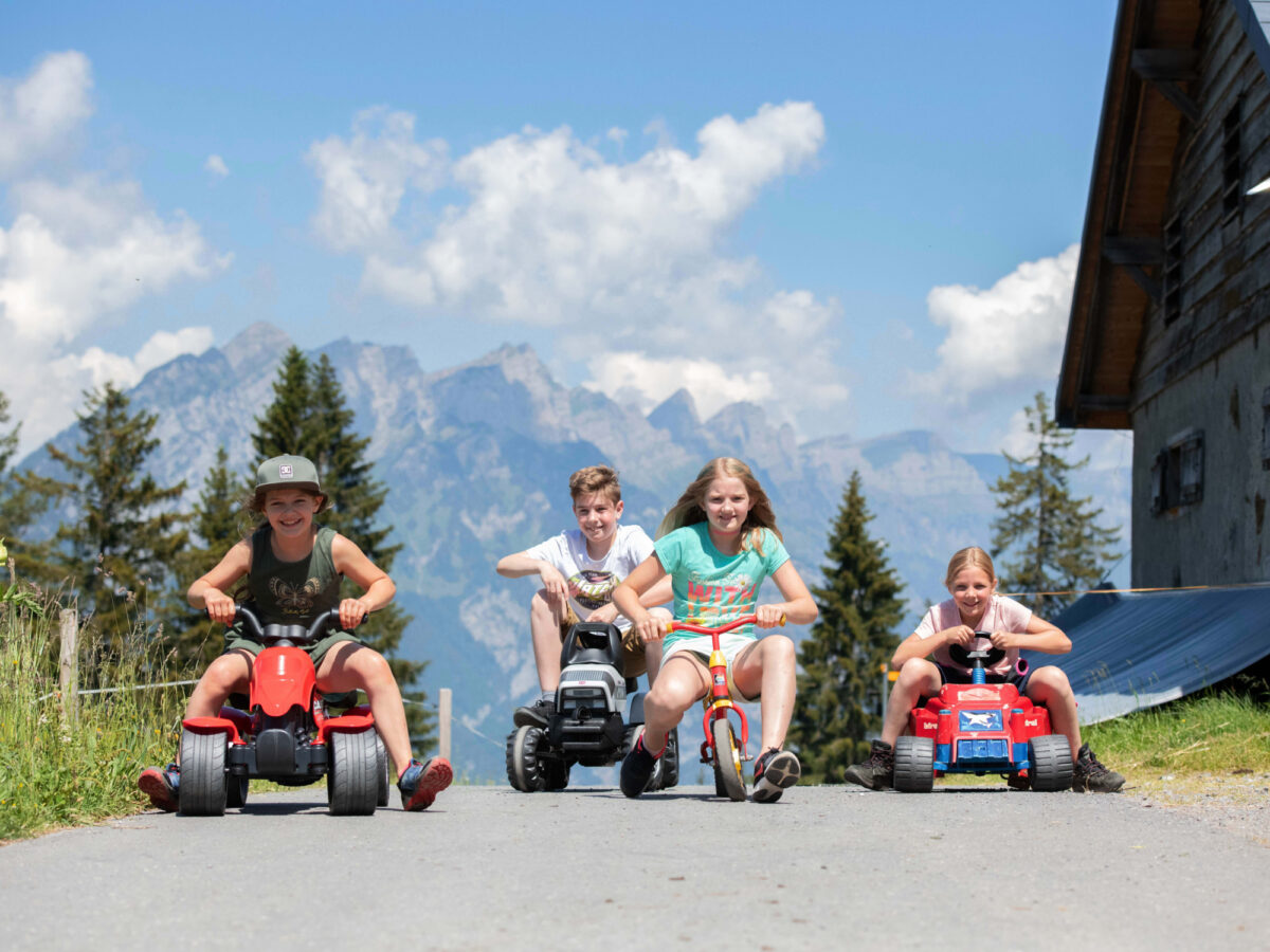 Kerenzerberg, Family Paradise