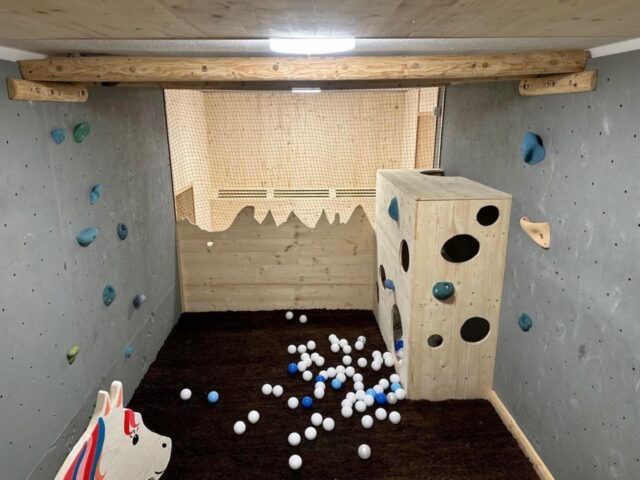 Matt, Hostel HängeMatt, Indoorspielplatz