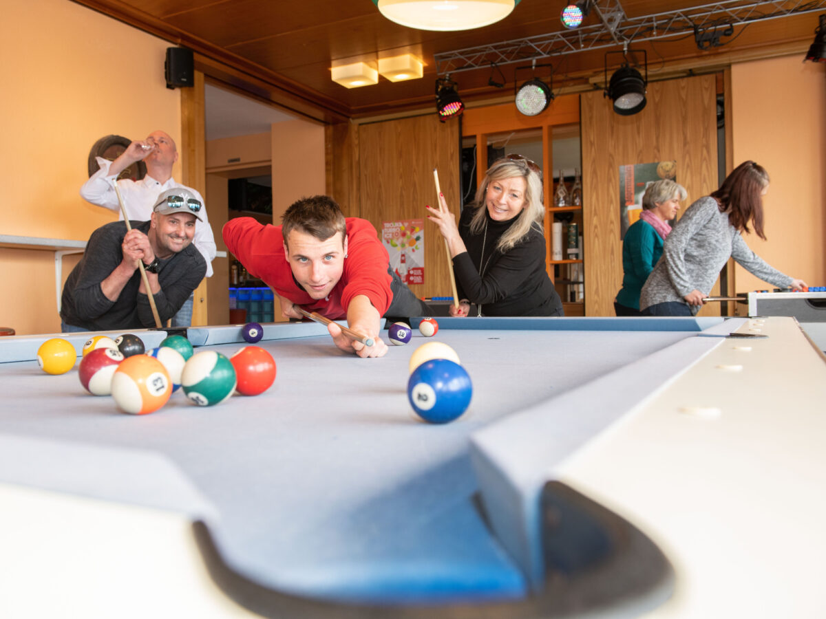 Braunwald, Adrenalin Backpackers Hotel