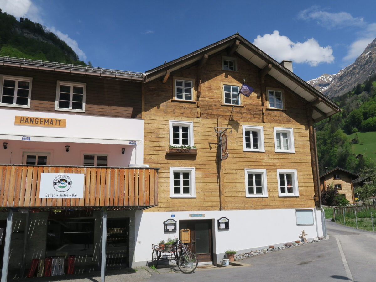 Matt, Hostel Hängematt