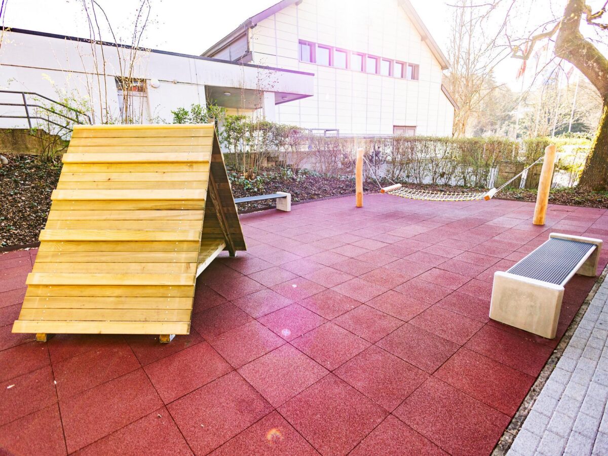 Baden, Jugendherberge, Spielplatz