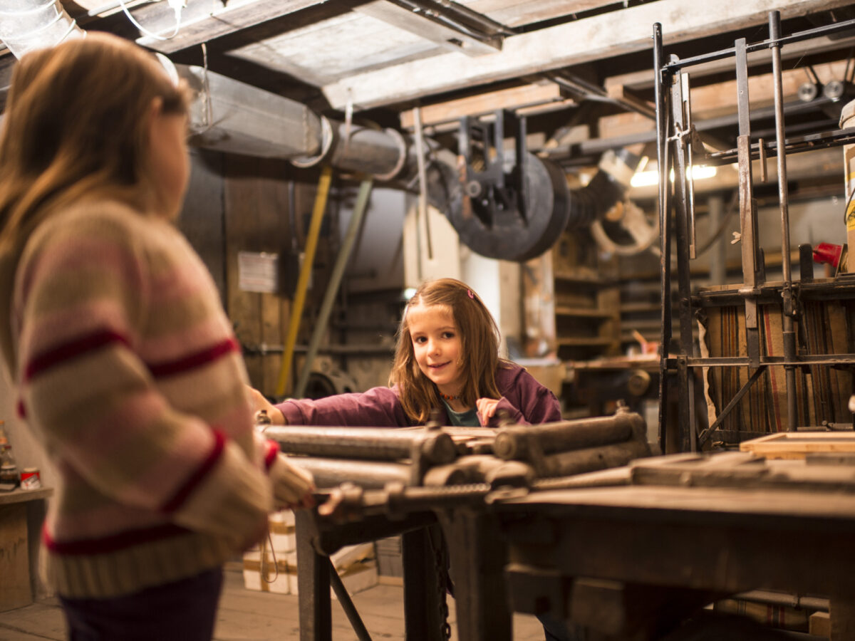 Elm, Schiefertafelfabrik