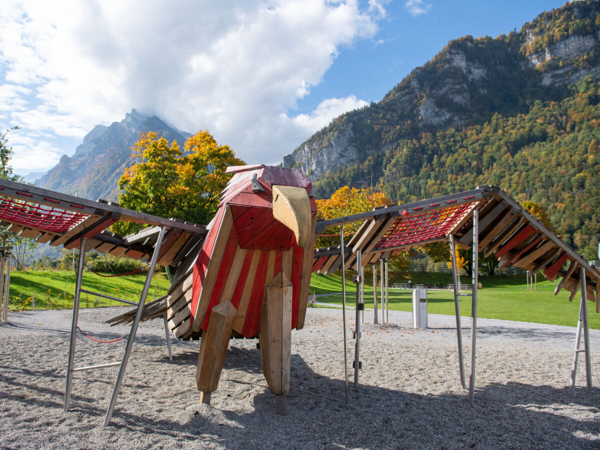 Näfels, Lintharena, Spielplatz
