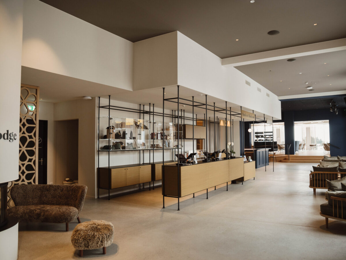 Stoos, Stoos Lodge, Rezeption