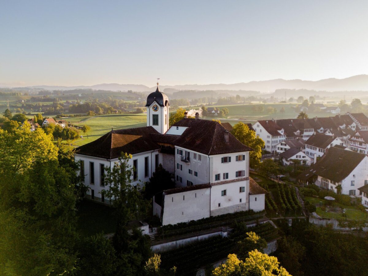 Grüningen, Schloss